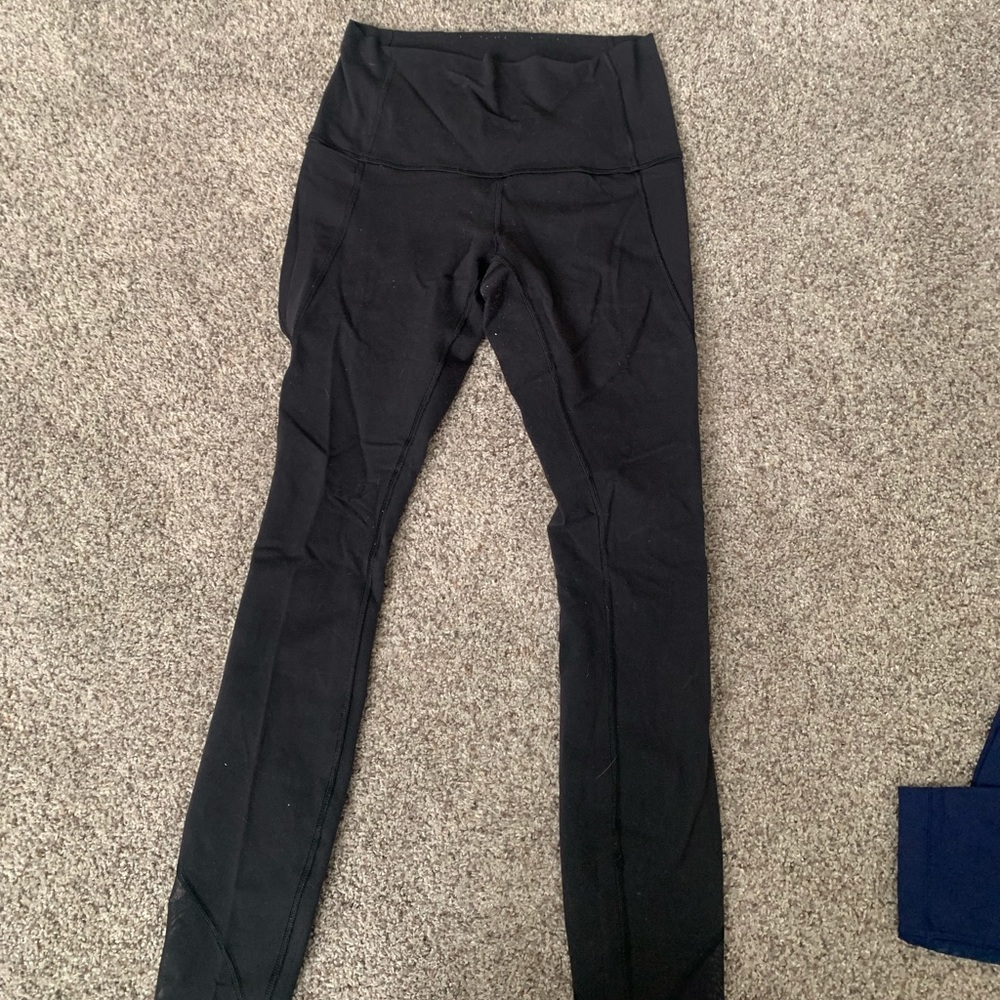 Black Lululemon leggings